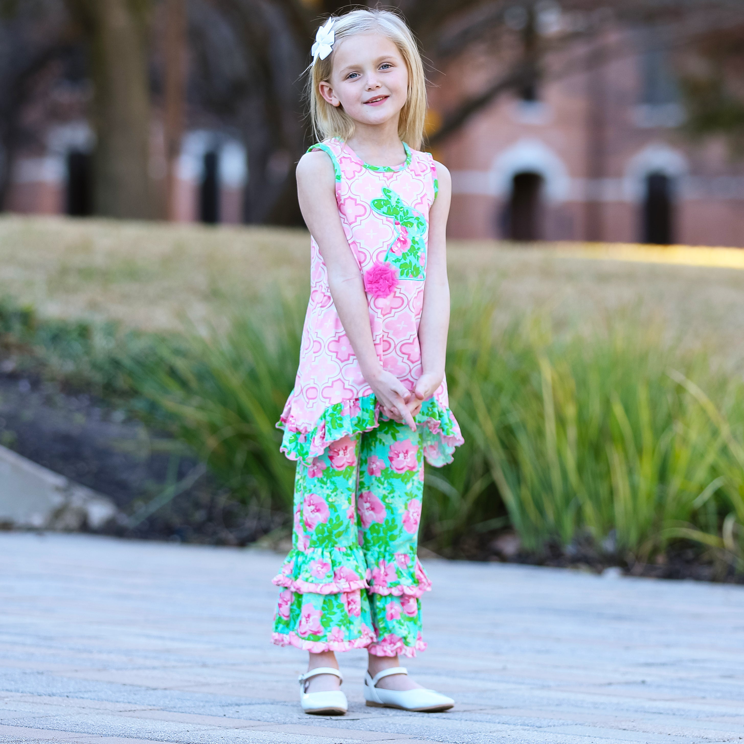 AnnLoren Girls Easter Bunny Outfit Tunic Spring Floral Ruffle Capri Pants