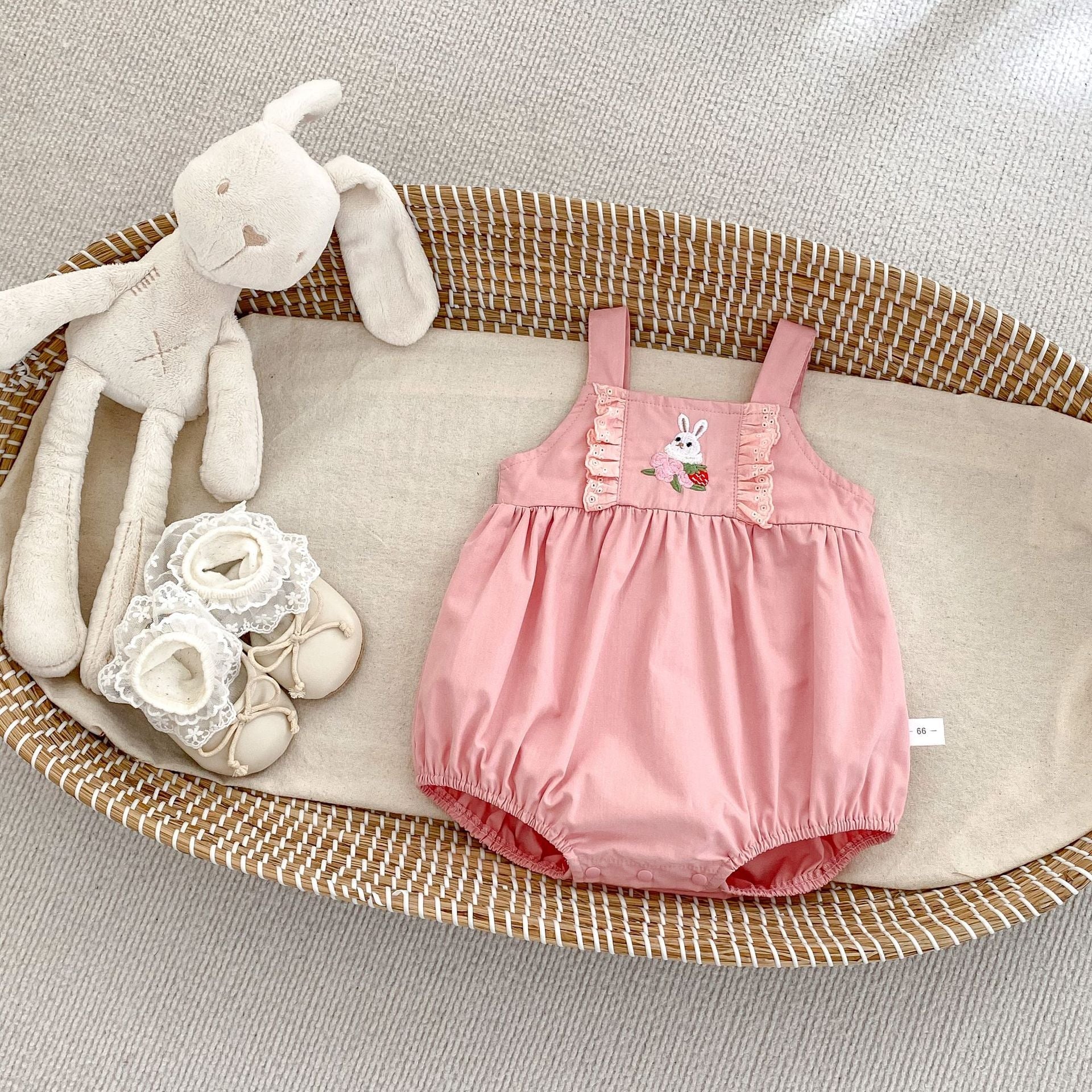 Arrival Spring Girls Long Sleeves Lace-trim Turn-down Collar Top Shirt and Sleeveless bodysuit Clothing Set