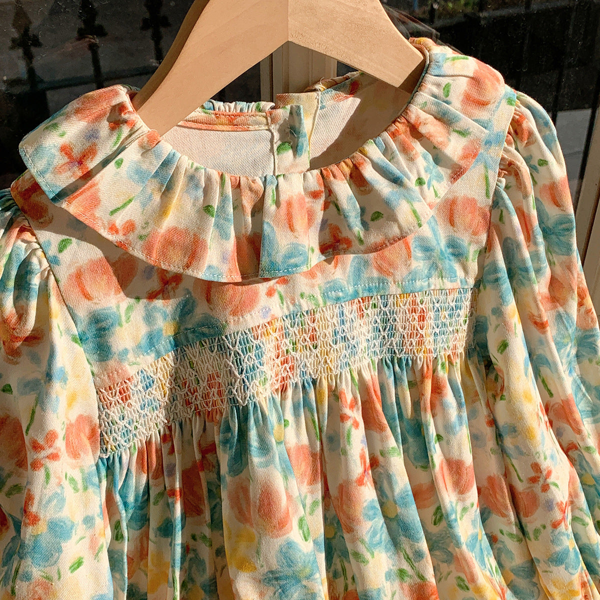 Arrival Autumn Girls Cute Colorful Flowers Painting Pattern Long Sleeves Dress with Ruffle Collar