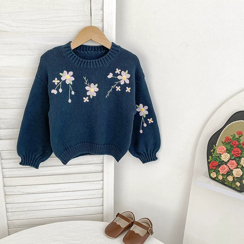 Autumn Arrival Baby Girls Comfortable Vivid Flowers Embroidery Pattern Knitted Long Sleeves Sweater