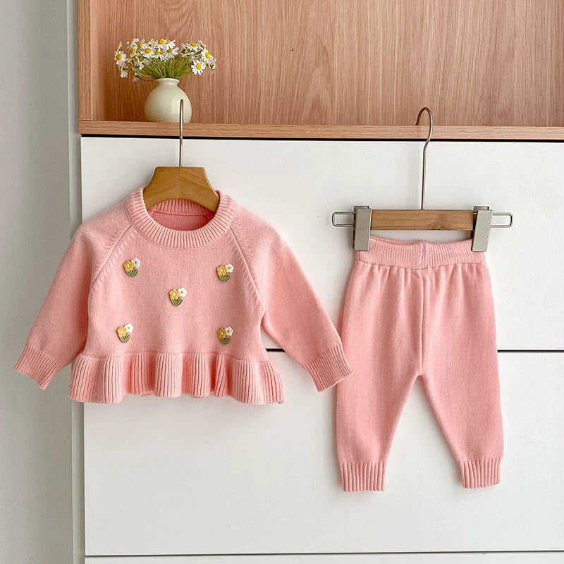 Arrival Autumn Baby Girls Long Sleeves Flowers Pattern Knitted Top with Solid Color Long Trousers Clothing Set