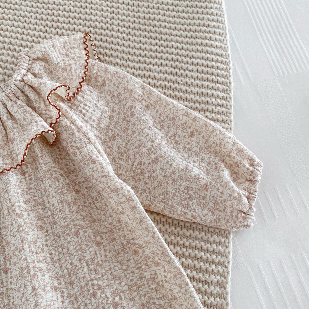 Autumn Arrival Baby Girls Long Sleeves Floral Pattern Rompers with Ruffle Collar