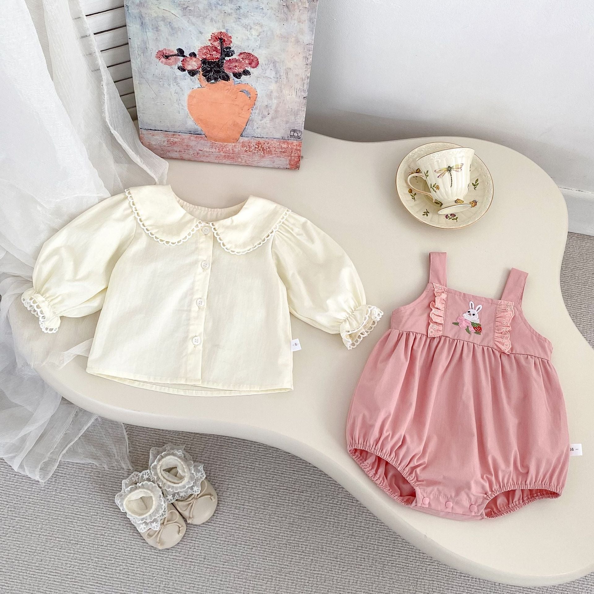 Arrival Spring Girls Long Sleeves Lace-trim Turn-down Collar Top Shirt and Sleeveless bodysuit Clothing Set