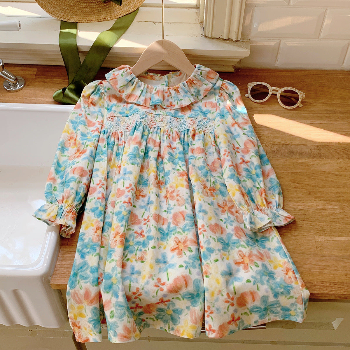 Arrival Autumn Girls Cute Colorful Flowers Painting Pattern Long Sleeves Dress with Ruffle Collar